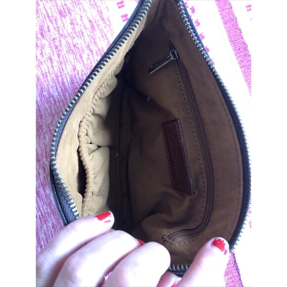 Patricia Nash Cassini Leather Wristlet Cosmetic Bag Deep Green P34906 - Picture 5 of 10